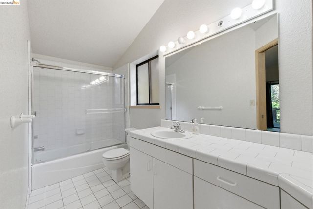 17223 Nile River Dr, Sonora, CA 95370