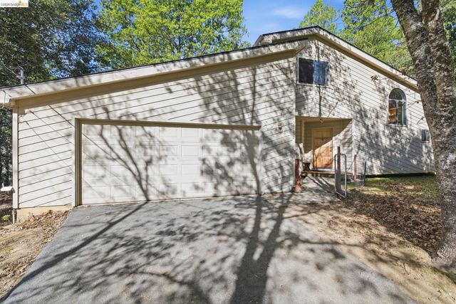 17223 Nile River Dr, Sonora, CA 95370