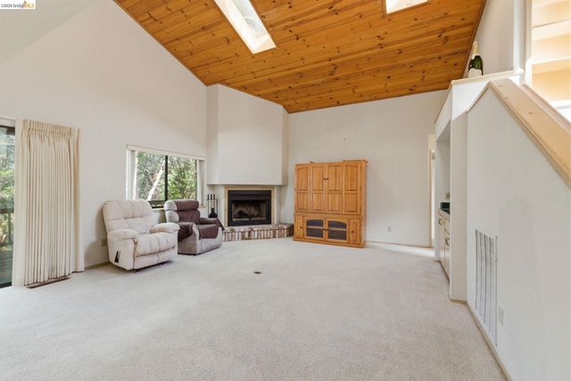 17223 Nile River Dr, Sonora, CA 95370