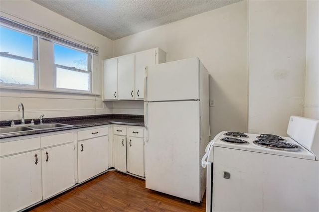 200 & 200 1/2 HIBISCUS COURT, Orlando, FL 32801