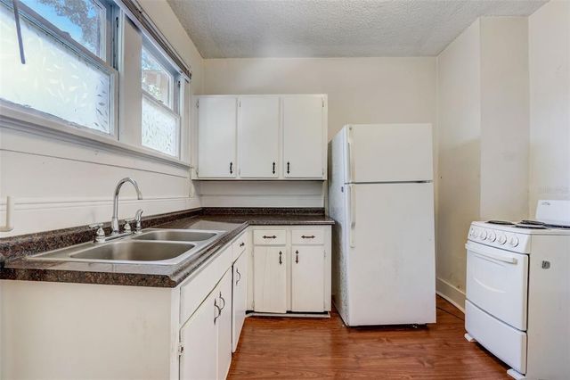 200 & 200 1/2 HIBISCUS COURT, Orlando, FL 32801