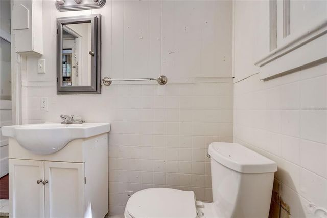 200 & 200 1/2 HIBISCUS COURT, Orlando, FL 32801