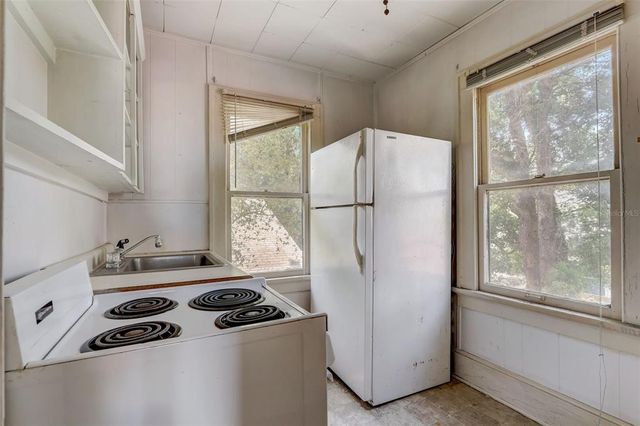 200 & 200 1/2 HIBISCUS COURT, Orlando, FL 32801