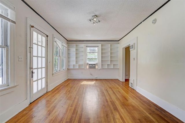 200 & 200 1/2 HIBISCUS COURT, Orlando, FL 32801