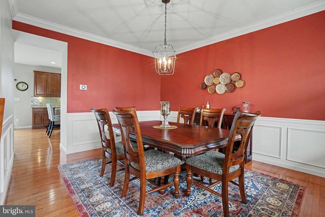 18 OYSTER BAY DR, Mechanicsburg, PA 17050