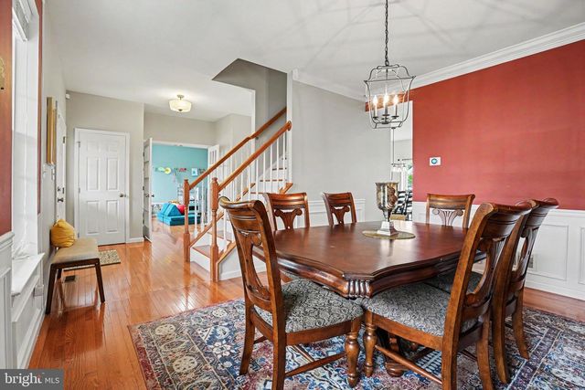 18 OYSTER BAY DR, Mechanicsburg, PA 17050