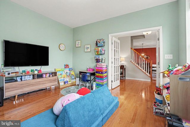 18 OYSTER BAY DR, Mechanicsburg, PA 17050