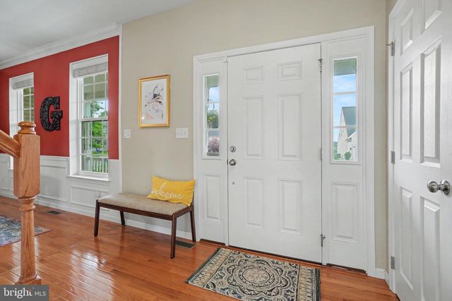 18 OYSTER BAY DR, Mechanicsburg, PA 17050