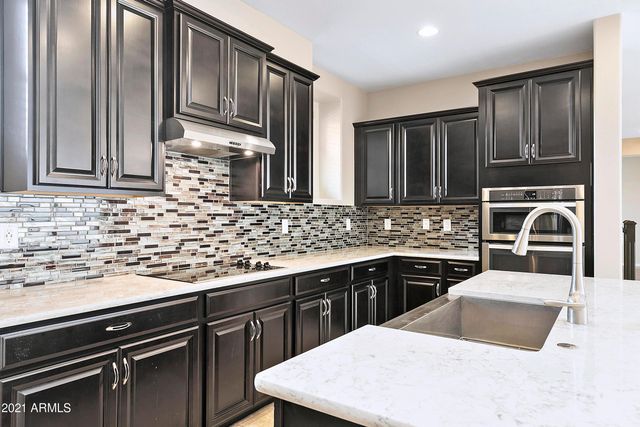 4634 E Tierra Buena Lane, Phoenix, AZ 85032