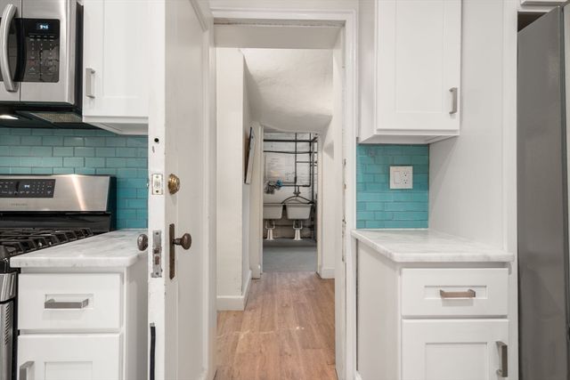 56 Garrison Rd 56, Brookline, MA 02445