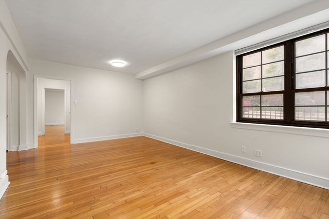 56 Garrison Rd 56, Brookline, MA 02445