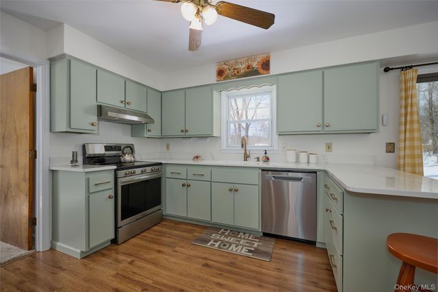 16 Relyea Terrace, Wappingers Falls, NY 12590