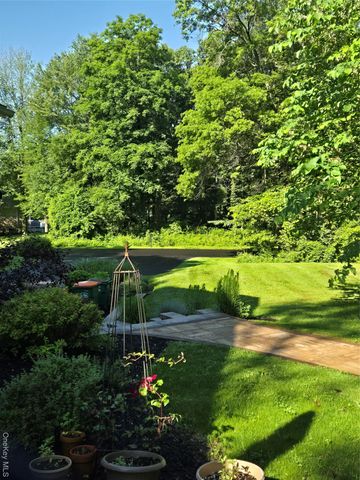 16 Relyea Terrace, Wappingers Falls, NY 12590