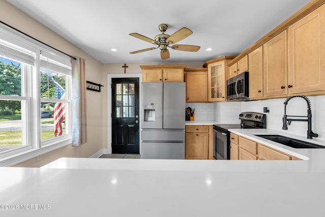 528 Corwill Terrace, Toms River, NJ 08753