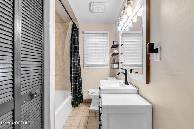 528 Corwill Terrace, Toms River, NJ 08753