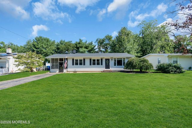 528 Corwill Terrace, Toms River, NJ 08753