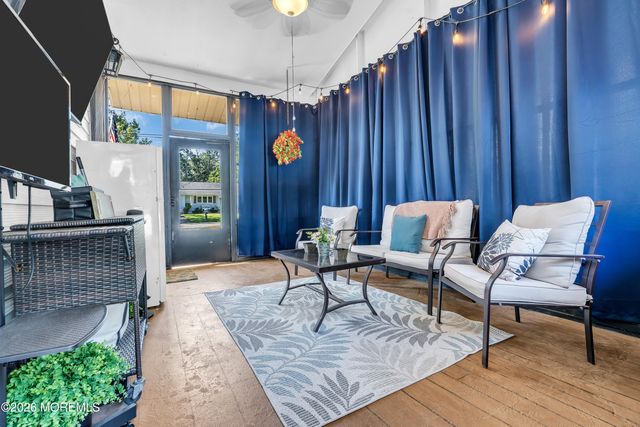 528 Corwill Terrace, Toms River, NJ 08753