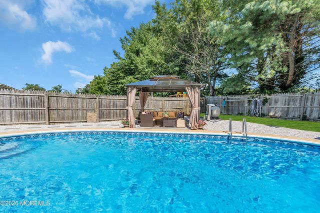 528 Corwill Terrace, Toms River, NJ 08753