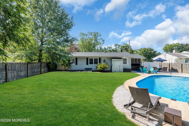 528 Corwill Terrace, Toms River, NJ 08753