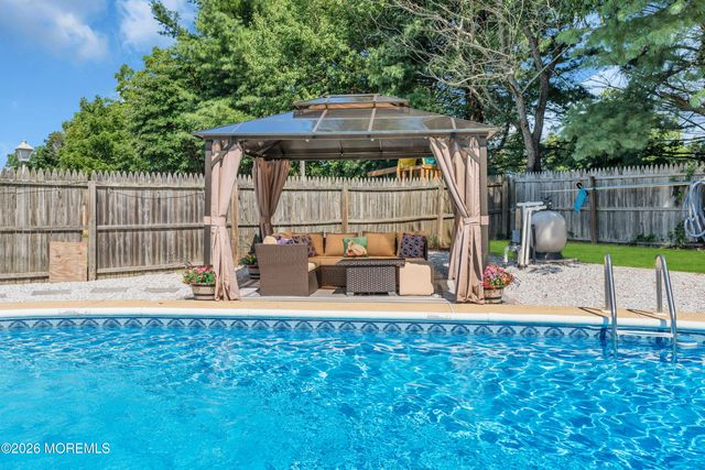 528 Corwill Terrace, Toms River, NJ 08753