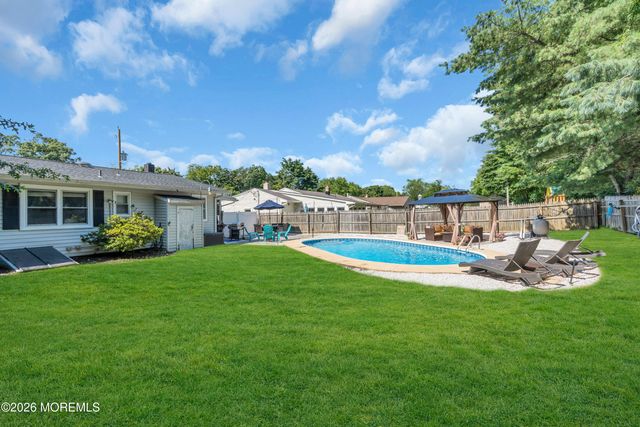 528 Corwill Terrace, Toms River, NJ 08753
