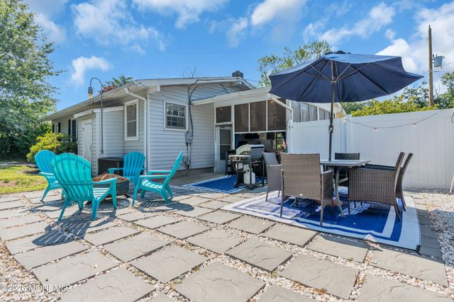 528 Corwill Terrace, Toms River, NJ 08753