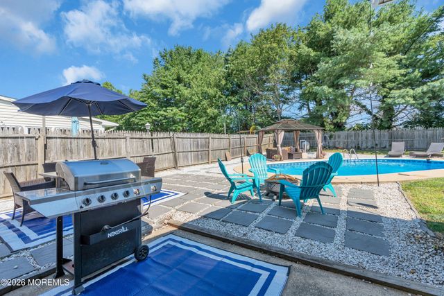 528 Corwill Terrace, Toms River, NJ 08753