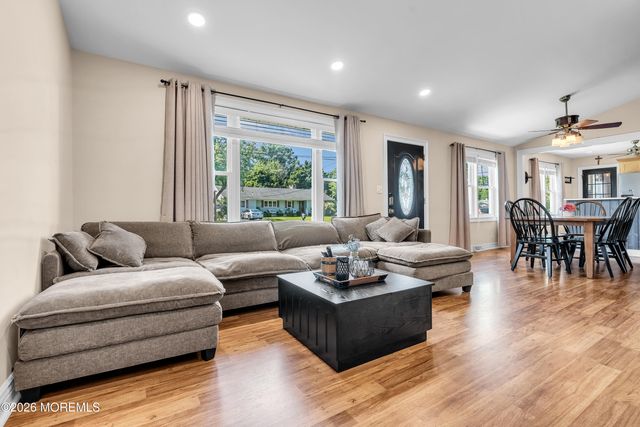 528 Corwill Terrace, Toms River, NJ 08753