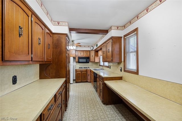 1140 Stearns Street, Brunswick, OH 44212