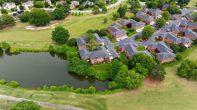 1256 Foursome LN, Virginia Beach, VA 23455