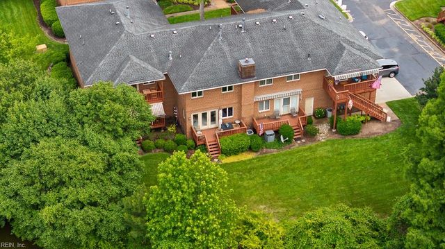 1256 Foursome LN, Virginia Beach, VA 23455