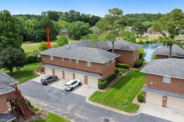 1256 Foursome LN, Virginia Beach, VA 23455