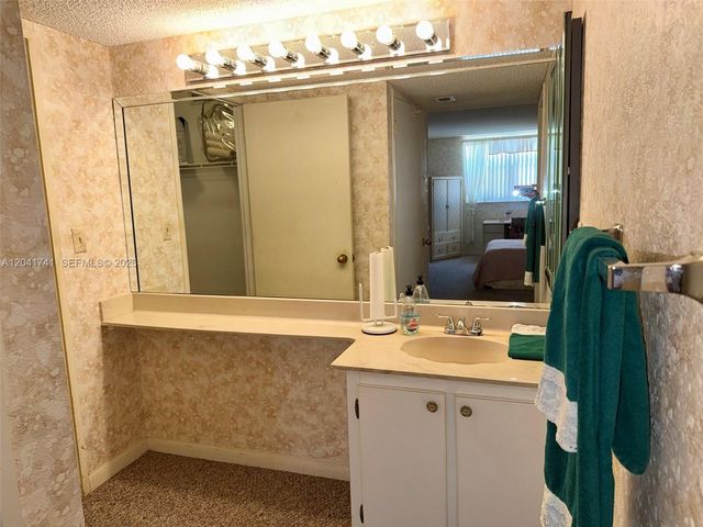 210 174th Street 405, Sunny Isles Beach, FL 33160
