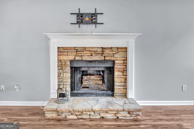 992 Marta Crane Drive, Lawrenceville, GA 30045