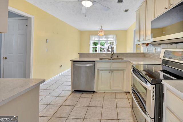 992 Marta Crane Drive, Lawrenceville, GA 30045