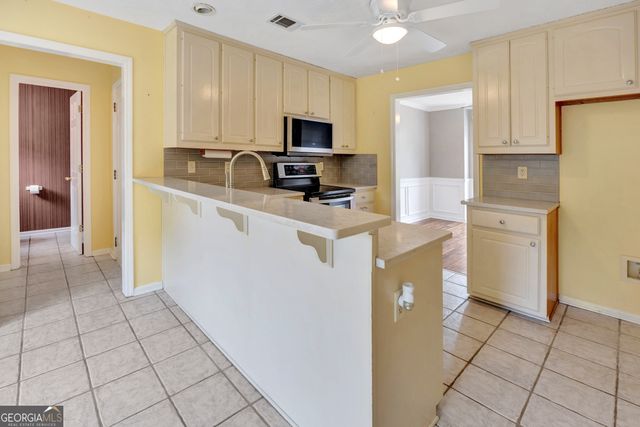 992 Marta Crane Drive, Lawrenceville, GA 30045