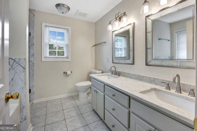 992 Marta Crane Drive, Lawrenceville, GA 30045