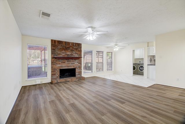 2807 Planters Street, Sugar Land, TX 77479