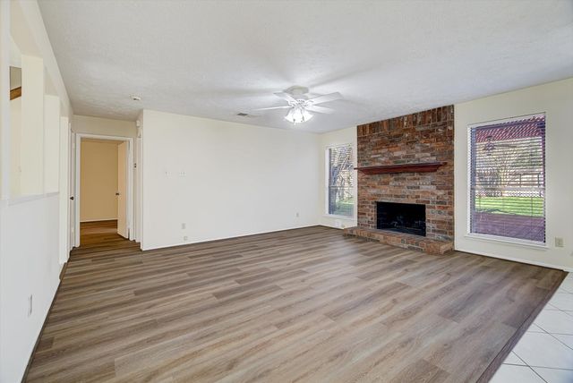 2807 Planters Street, Sugar Land, TX 77479