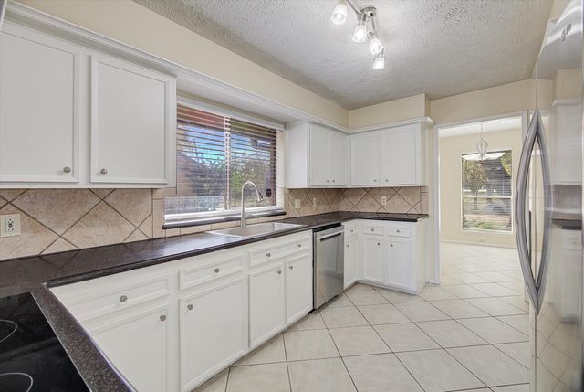 2807 Planters Street, Sugar Land, TX 77479