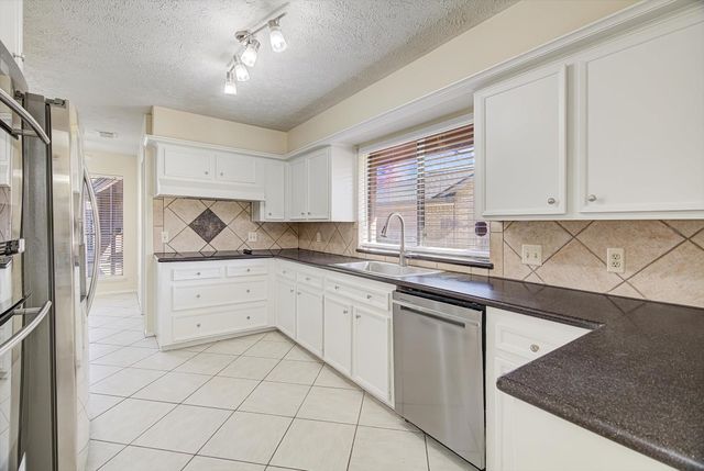 2807 Planters Street, Sugar Land, TX 77479