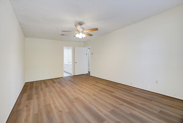 2807 Planters Street, Sugar Land, TX 77479