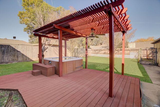 2807 Planters Street, Sugar Land, TX 77479