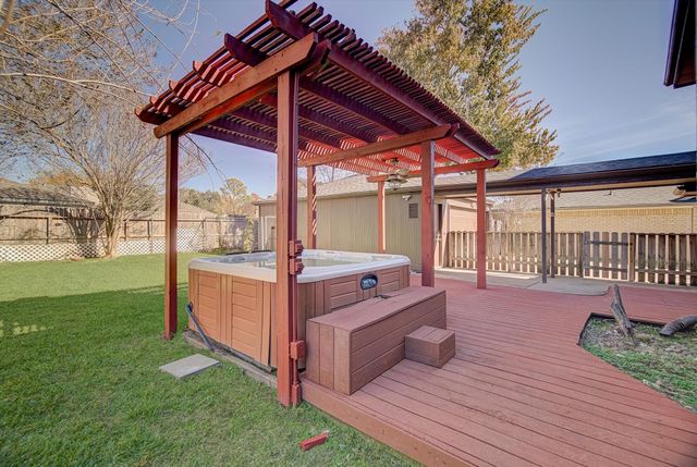 2807 Planters Street, Sugar Land, TX 77479