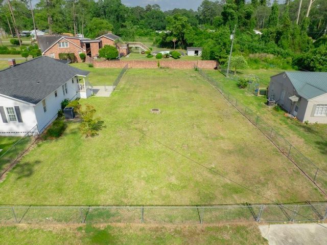 1100 Euclid Avenue, Waycross, GA 31501