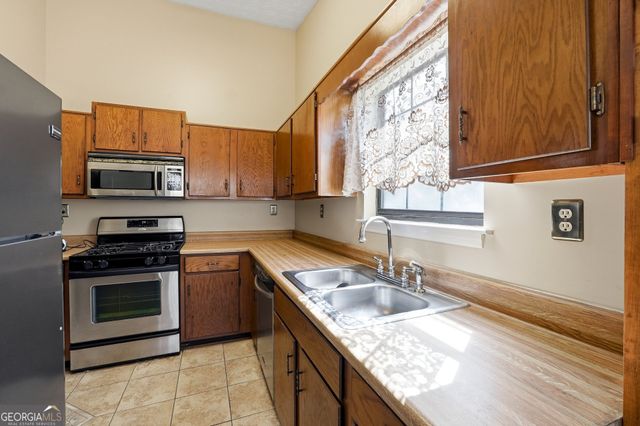 2211 Jonathan Avenue, Lithonia, GA 30058