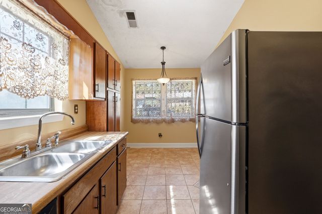 2211 Jonathan Avenue, Lithonia, GA 30058