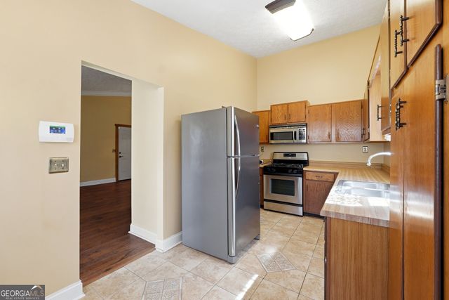 2211 Jonathan Avenue, Lithonia, GA 30058