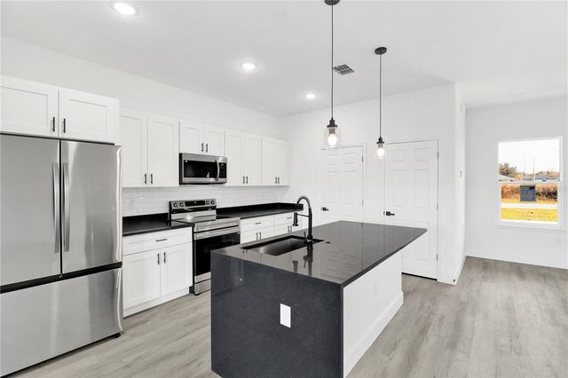 13590 SW 48TH CT, Ocala, FL 34473