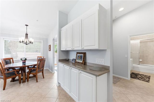 6840 Beach Resort DR 16, Naples, FL 34114